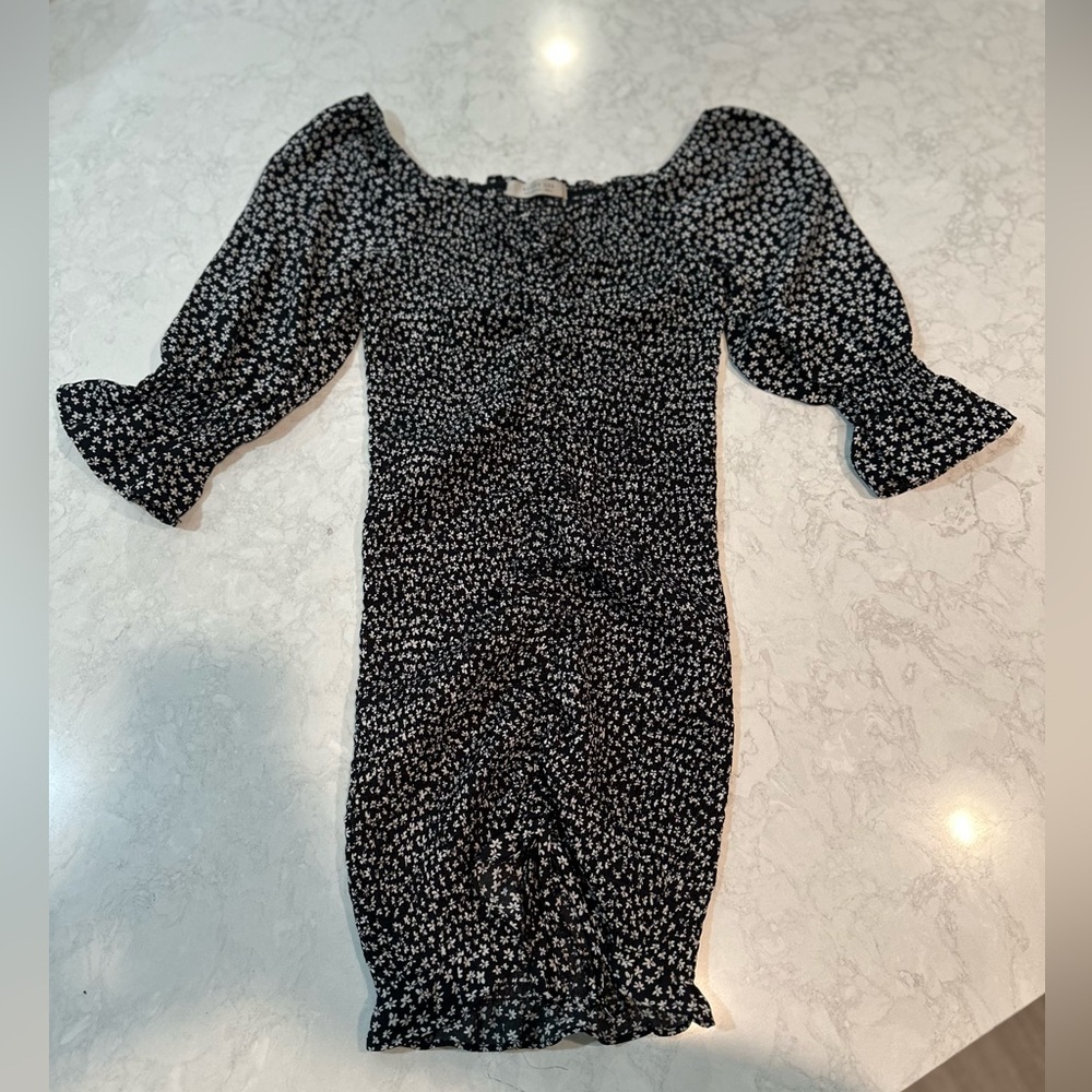 Mini Dress With Smocking Detail Size Small